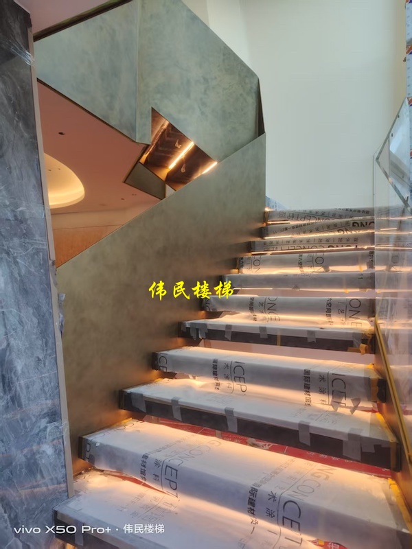 杭州懸浮樓梯如何讓100㎡空間多出10㎡？
